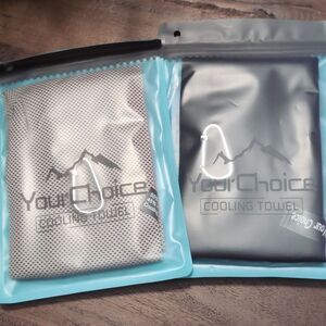 "Your Choice" Cooling Towels Set of 2 20 x 12 With Carabiners Resealable Bags